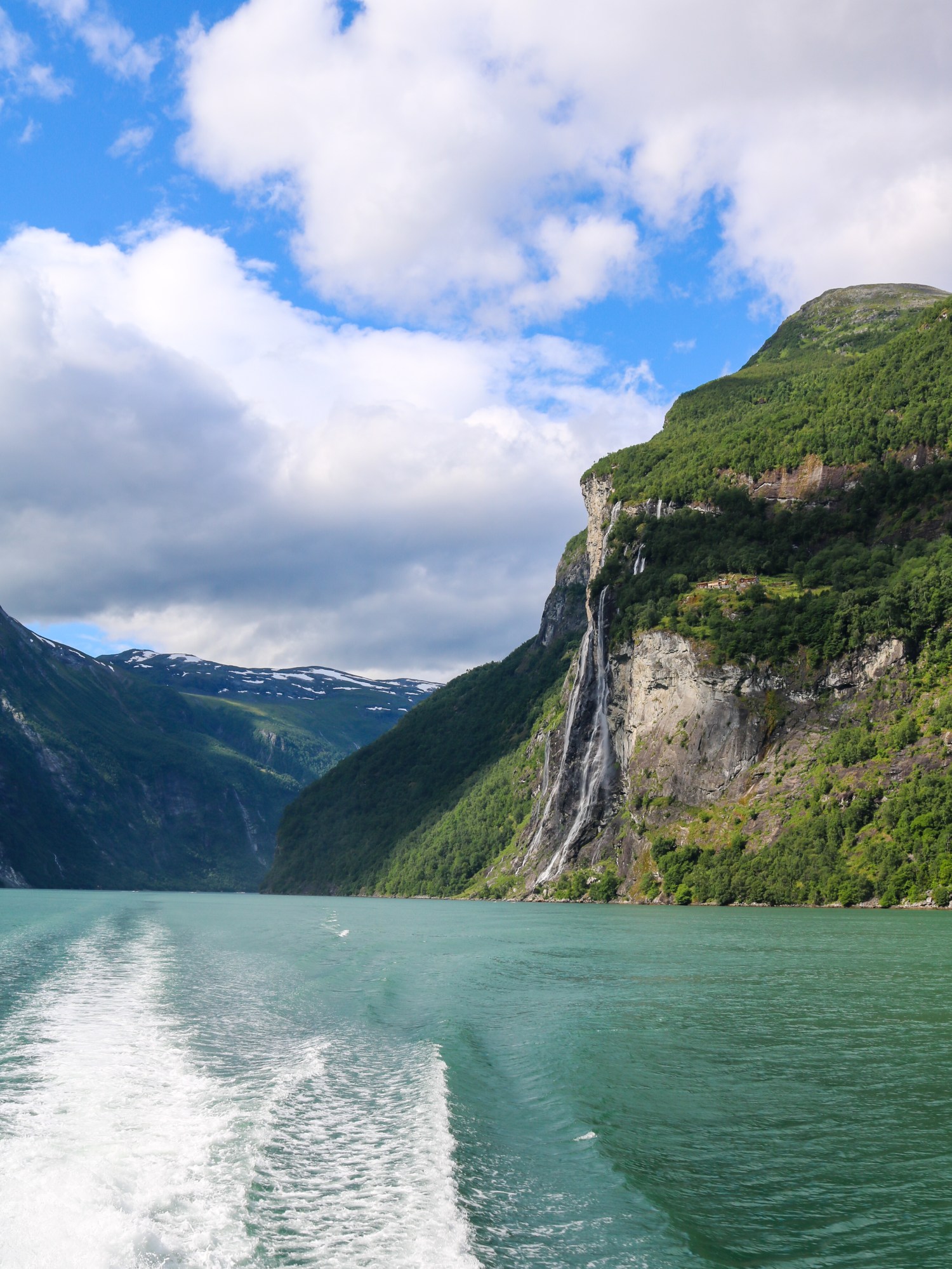 Fabelhafte Fhre Hellesylt Geiranger Fotosnull